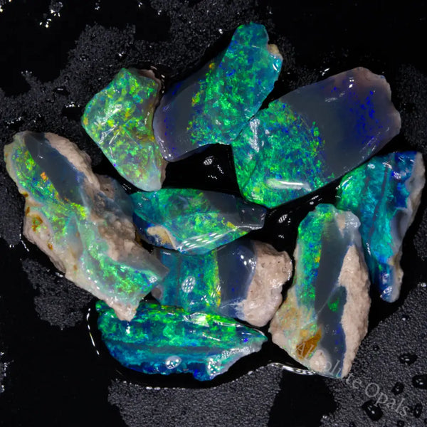 Petits Morceaux D'opale Brute Lightning Ridge 14.1 Carats (2.8g) Fond Sombre - Naturel