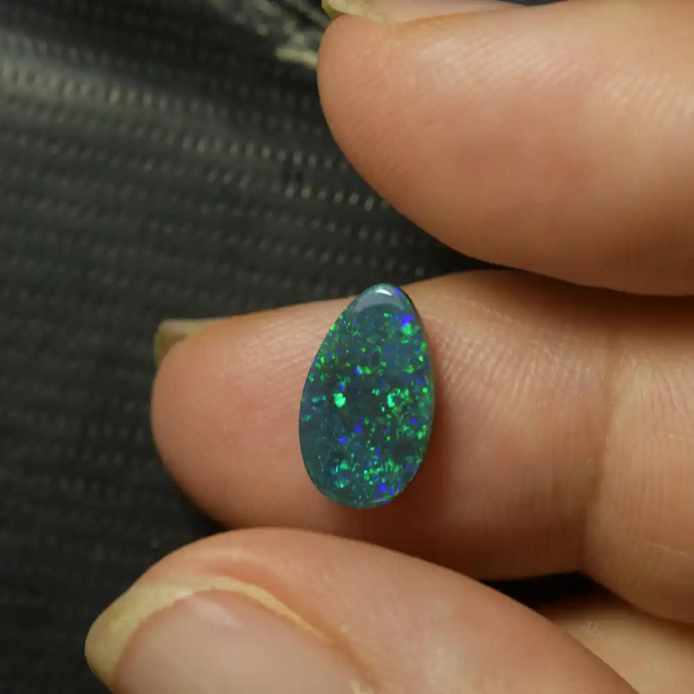 1.60 cts Black Opal Lightning Ridge Solid Stone Black Opal