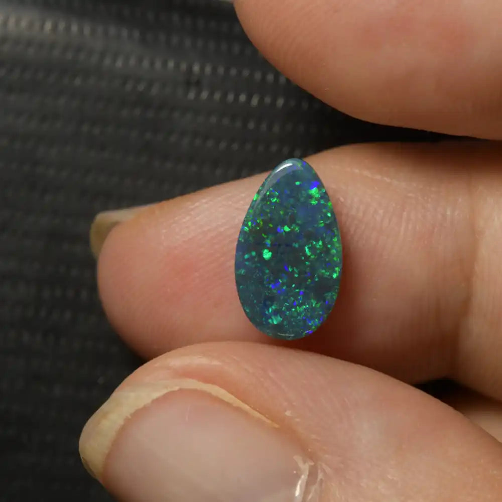 1.60 cts Black Opal Lightning Ridge Solid Stone Black Opal