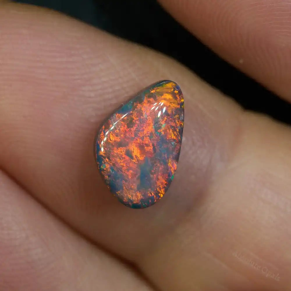 1.86 cts Black Opal Lightning Ridge Solid Cut Stone Black Opal