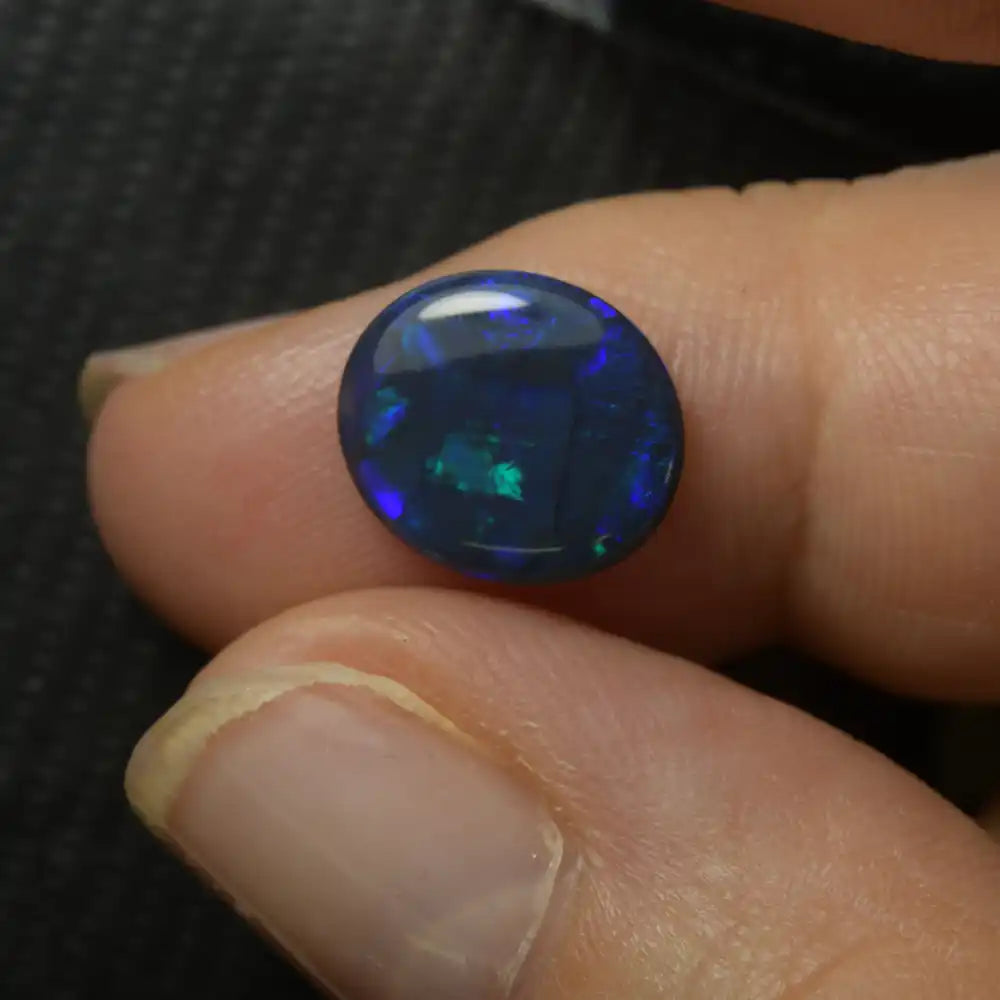 1.90 cts Black Opal Lightning Ridge Solid Stone Black Opal