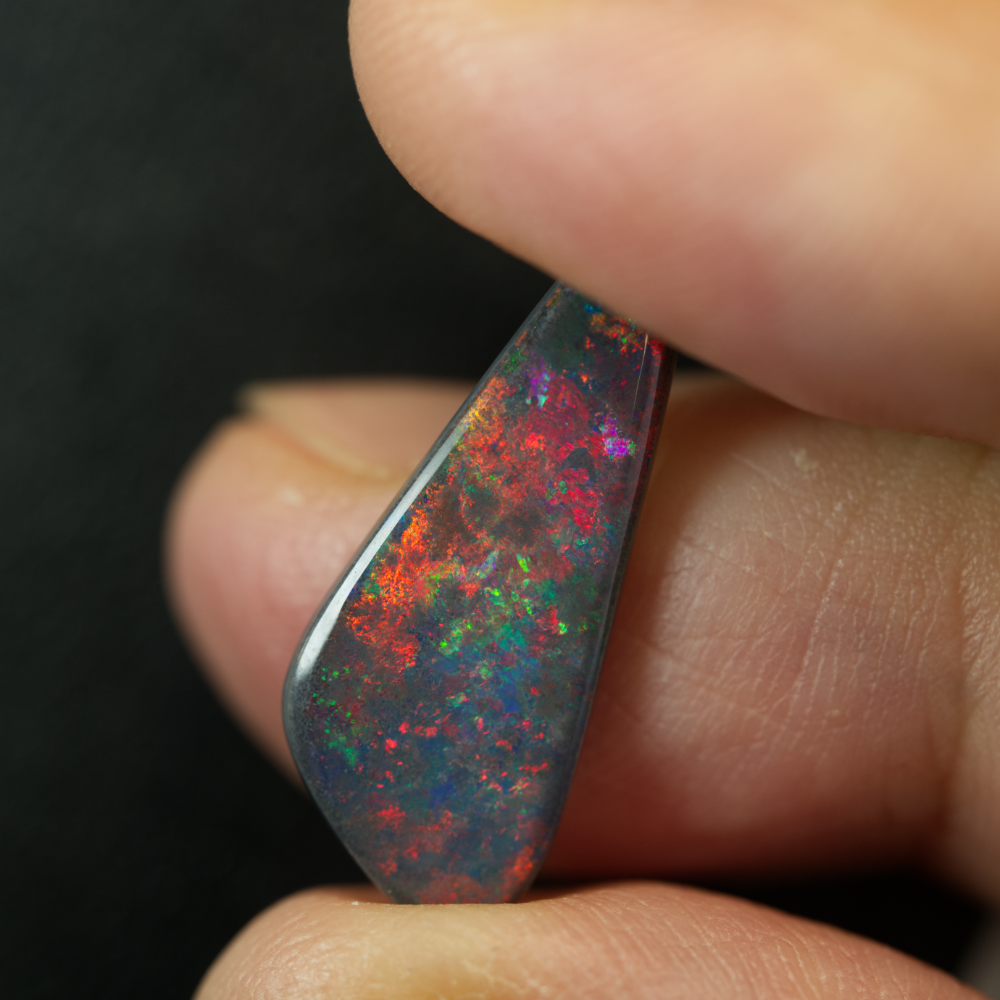 loose gemstone opal