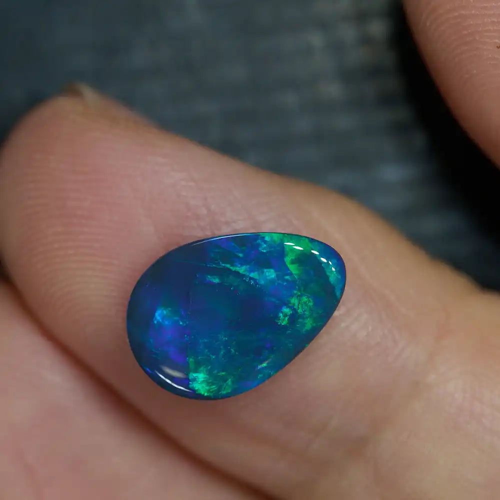 2.05 cts Black Opal Lightning Ridge Solid Cut Stone Black Opal