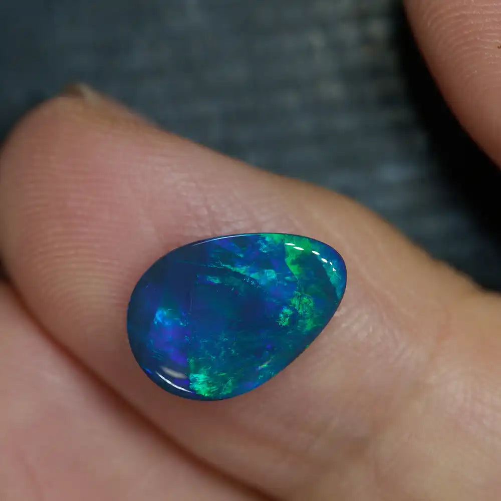 2.05 cts Black Opal Lightning Ridge Solid Cut Stone Black Opal