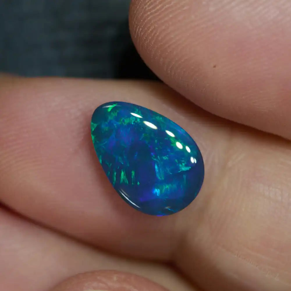 2.05 cts Black Opal Lightning Ridge Solid Cut Stone Black Opal