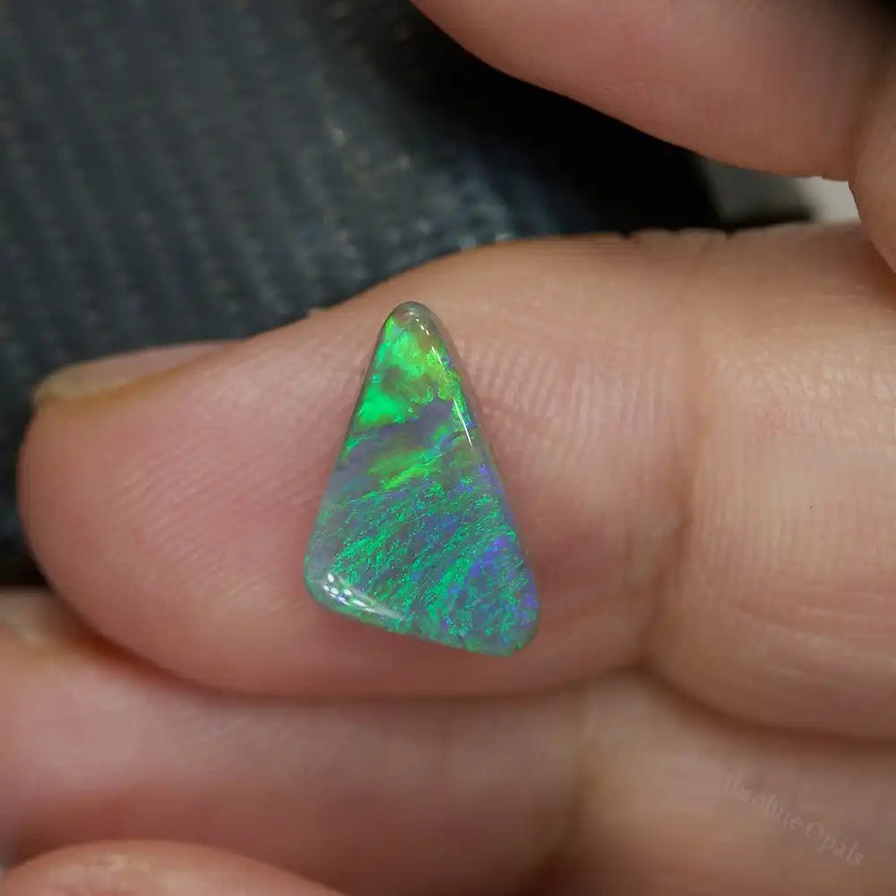 2.33 cts Dark Opal Lightning Ridge Solid Stone Semi Black Opal