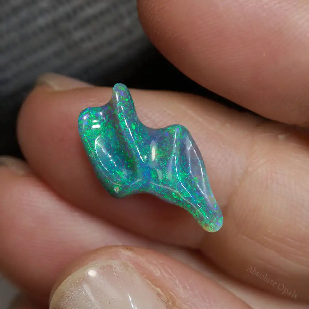 2.92 cts Black Opal Lightning Ridge Solid Carving Stone Black Opal