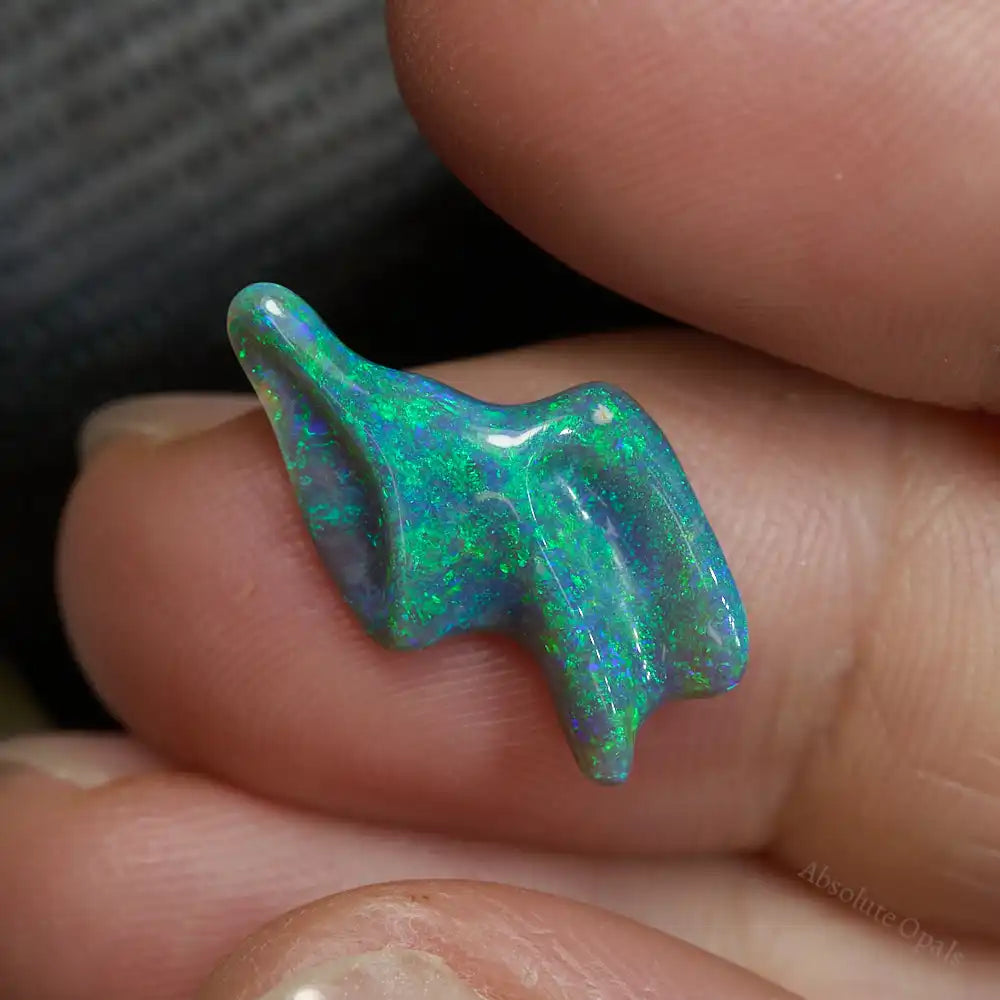 2.92 cts Black Opal Lightning Ridge Solid Carving Stone Black Opal