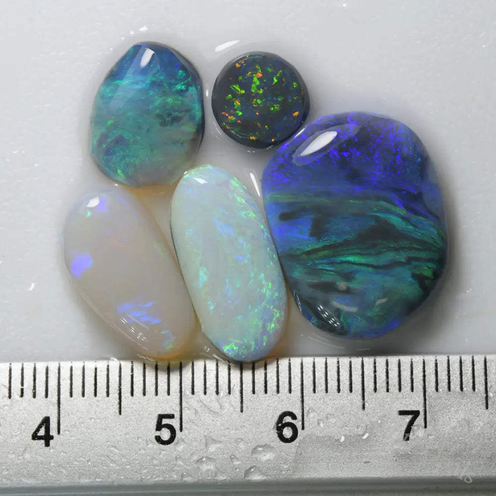 20.39 cts Rough Black Opal Parcel Lightning Ridge Rubs