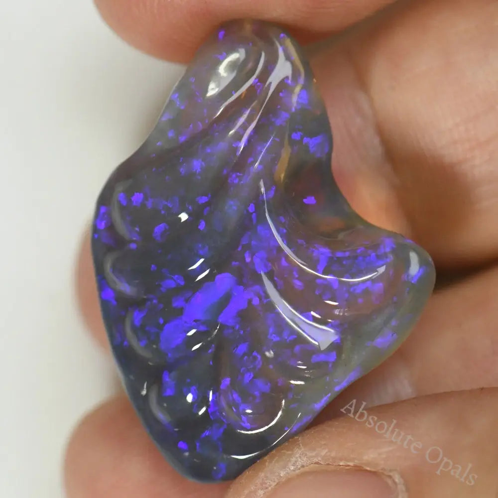 30.85 Cts Lightning Ridge Black Opal Australian Solid Carving