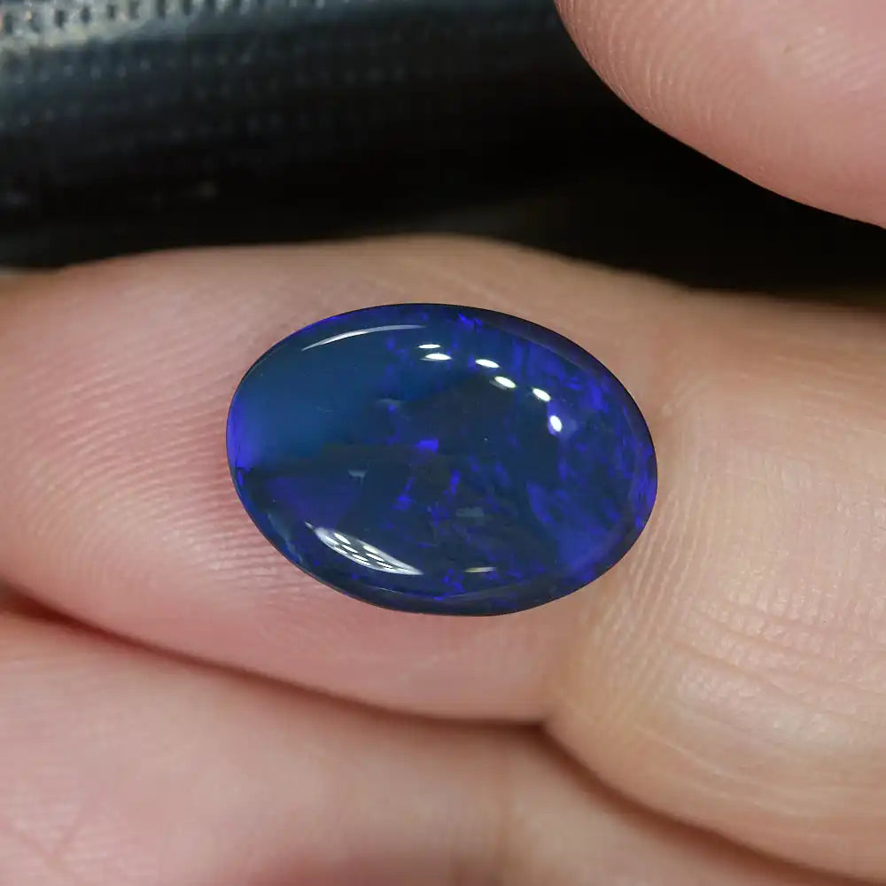 4.24 cts Black Opal Lightning Ridge Solid Cut Stone Black Opal