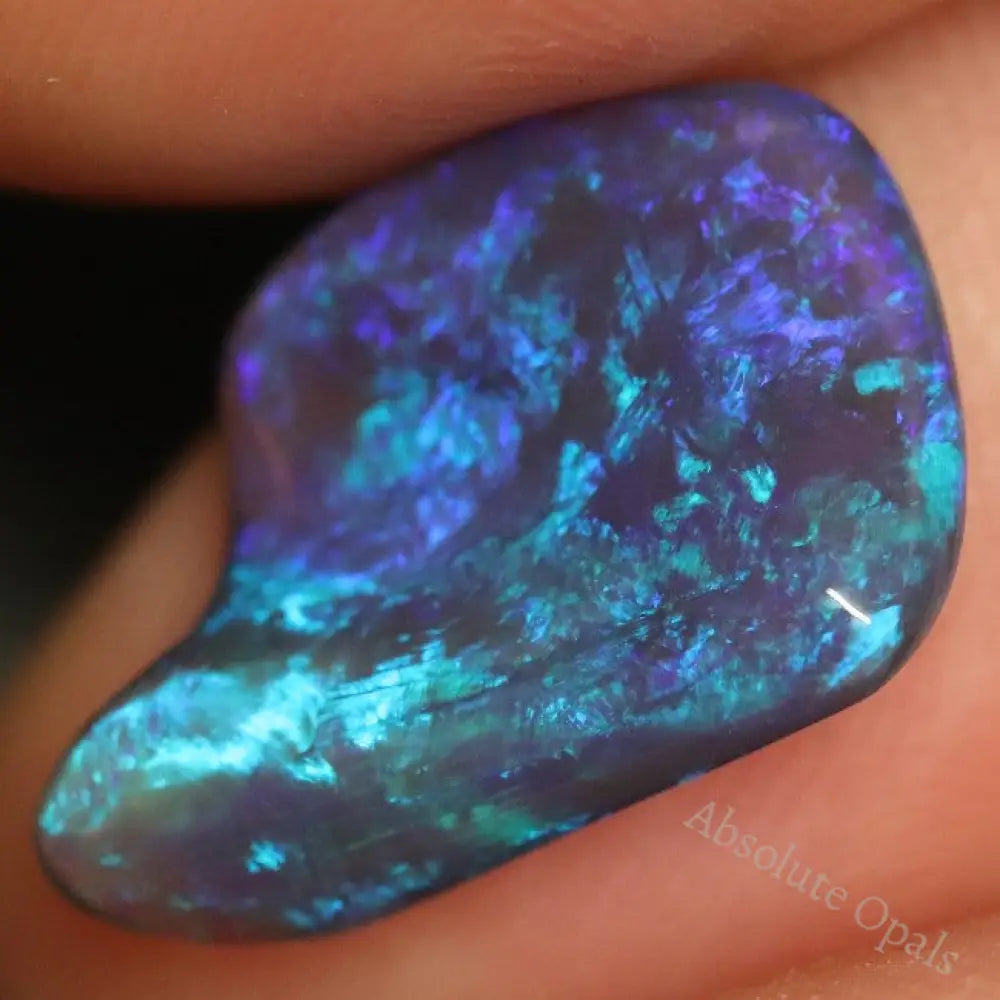 4.45 Cts Australian Black Opal Lightning Ridge Solid Carving Loose Stone