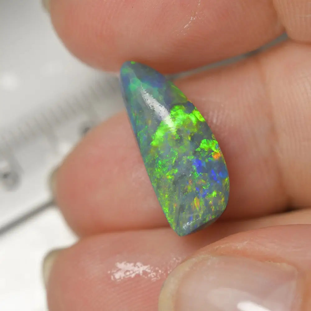 4.94 cts Rough Opal Lightning Ridge Rub