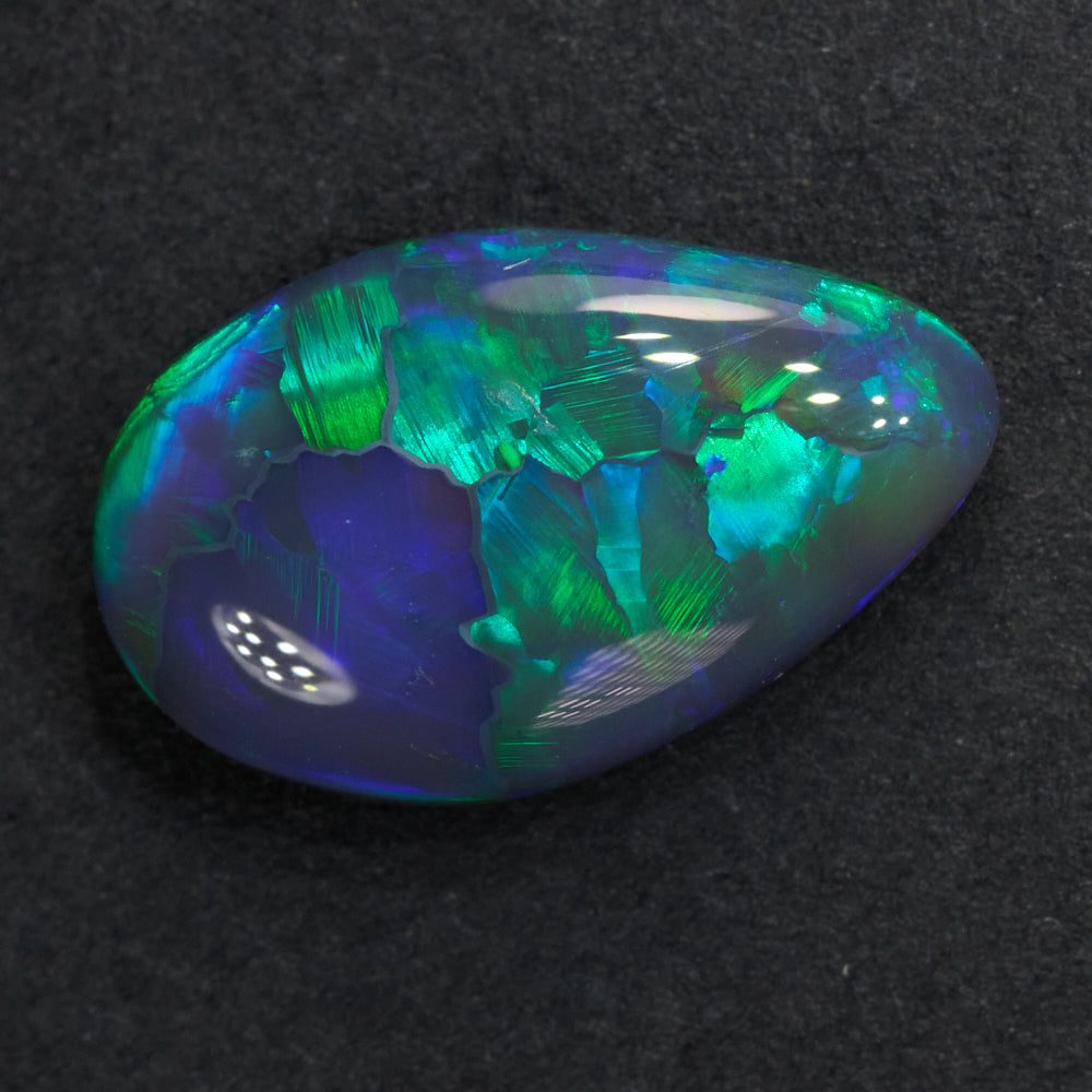 1.36 cts Black Opal Lightning Ridge Solid Cut Stone