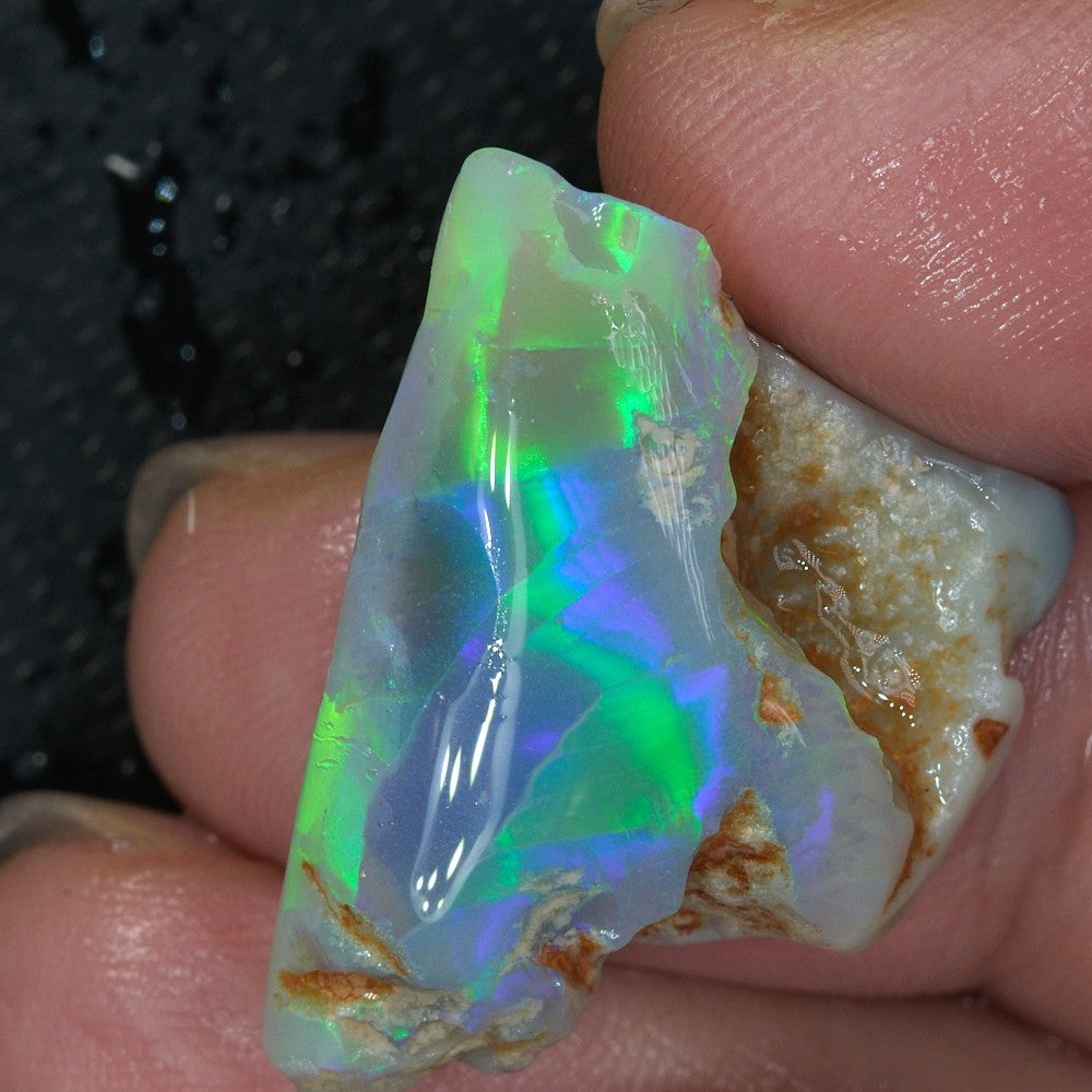 18 cts Rough Opal Lightning Ridge Rub