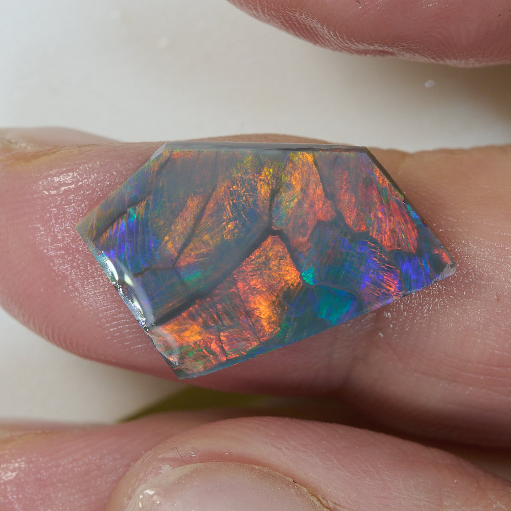 4.44 cts Rough Opal Lightning Ridge Rub