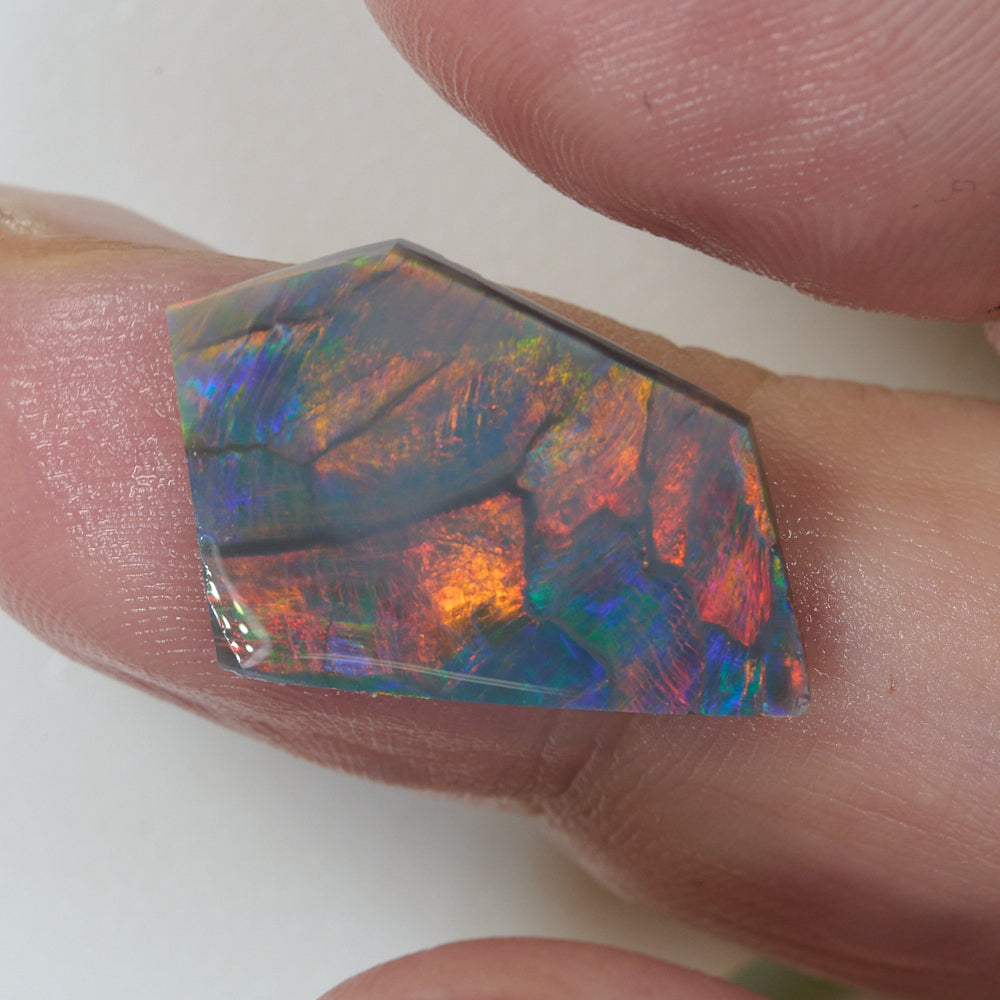 4.44 cts Rough Opal Lightning Ridge Rub