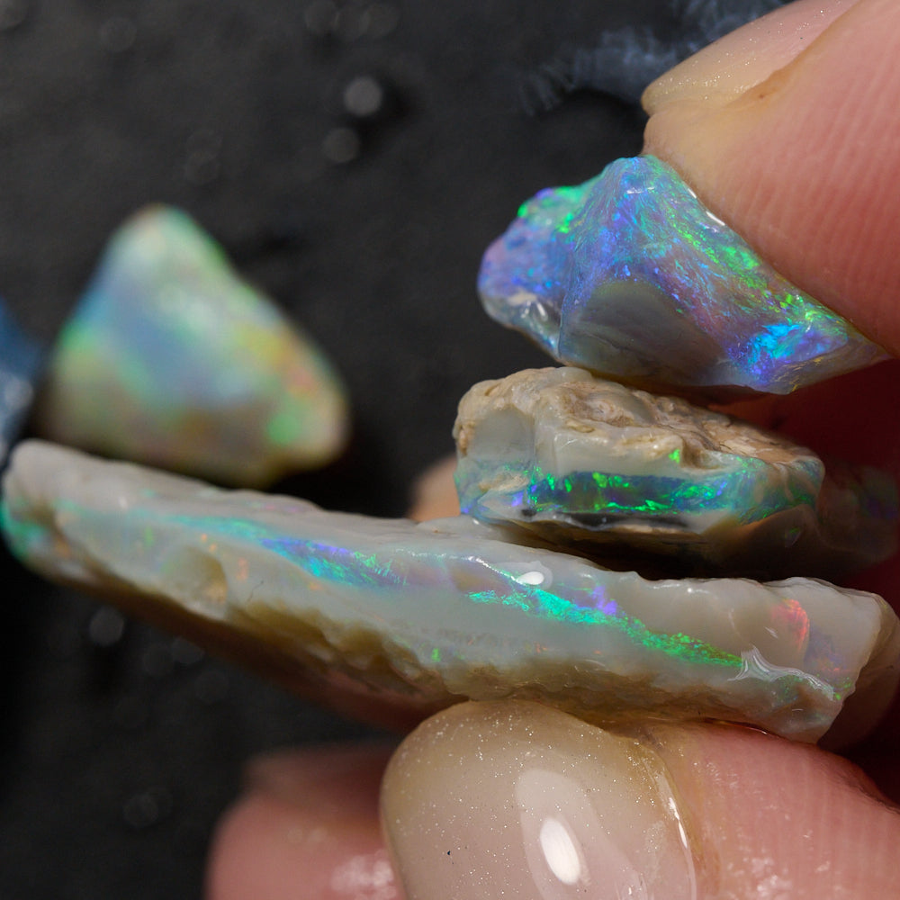 33.1 cts Rough Opal Parcel  Lightning Ridge -Mine Run
