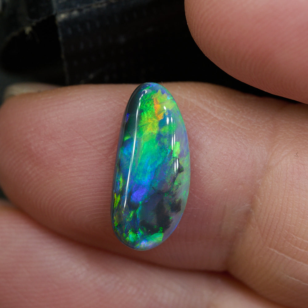 1.89 cts Black Opal Lightning Ridge Solid Cut Stone