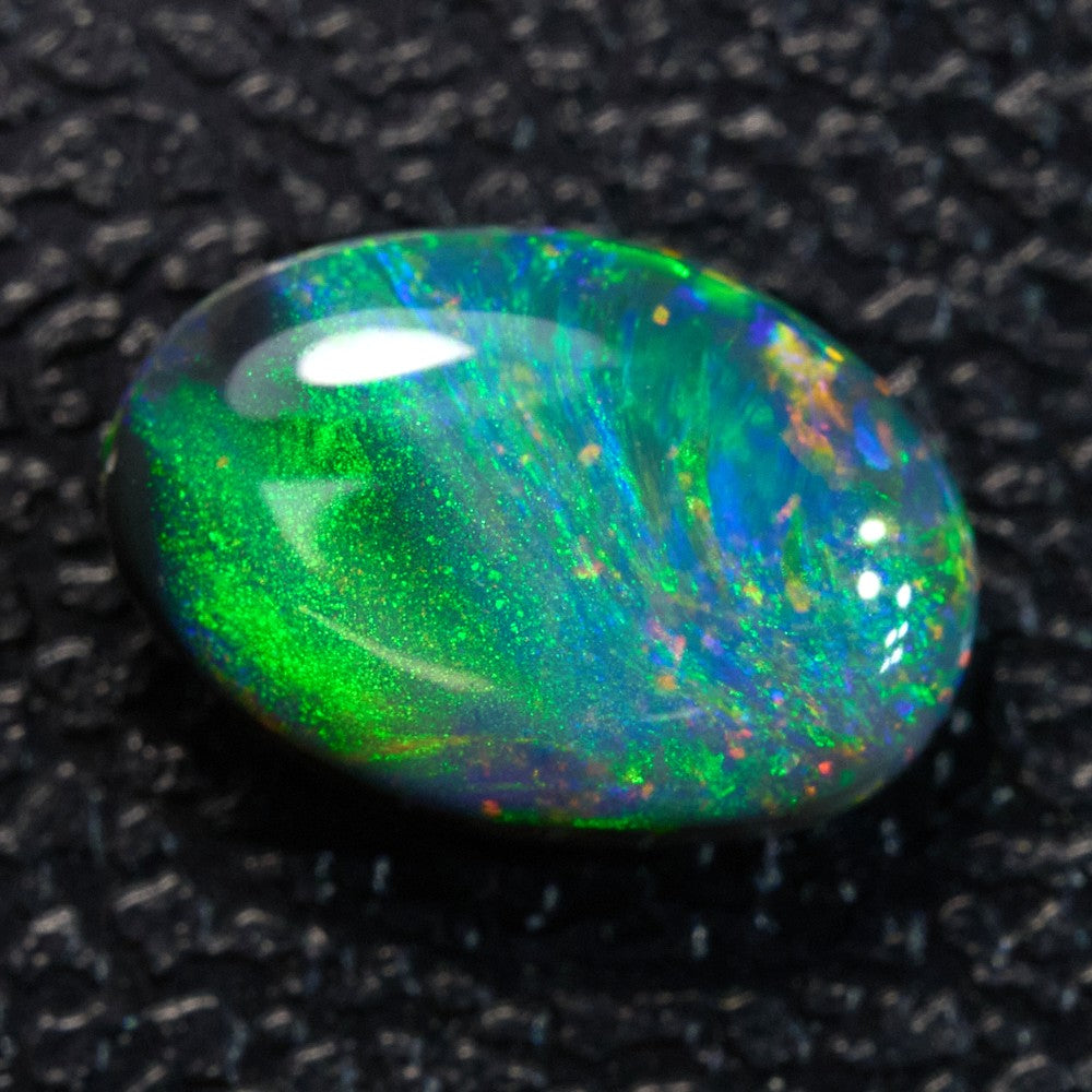 0.86 cts Black Opal Lightning Ridge Solid Cut Stone