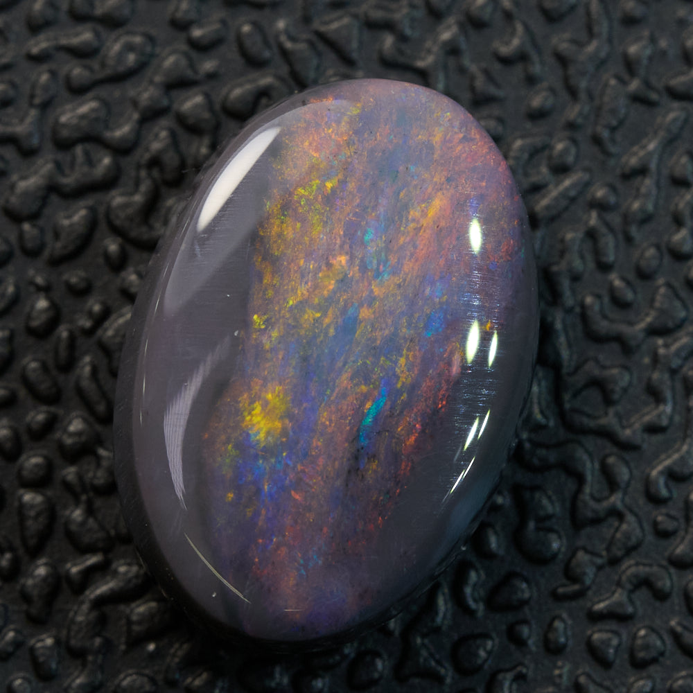 2.87 cts Black Opal Lightning Ridge Solid Cut Stone