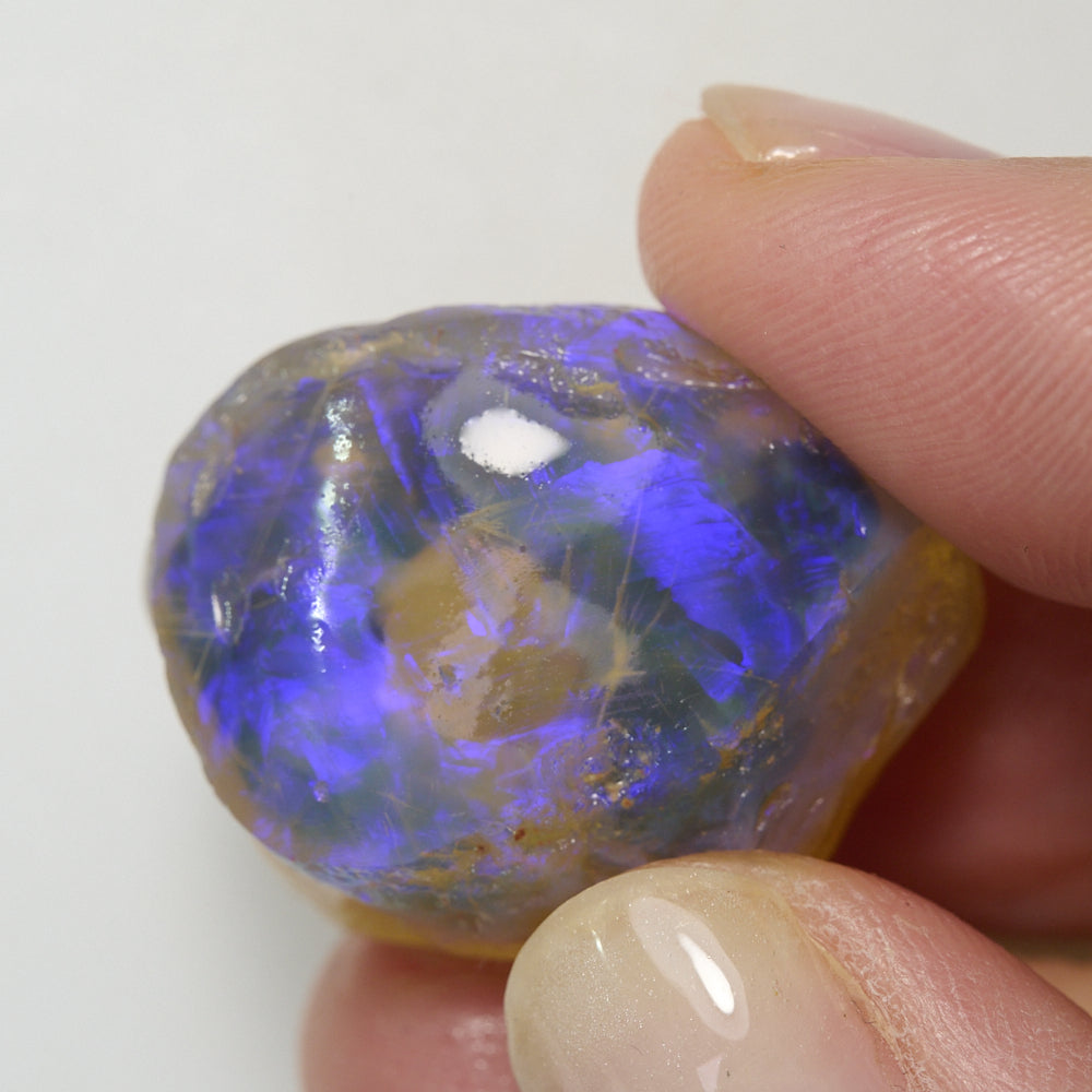 57 cts  Rough Opal Lightning Ridge -Nobby