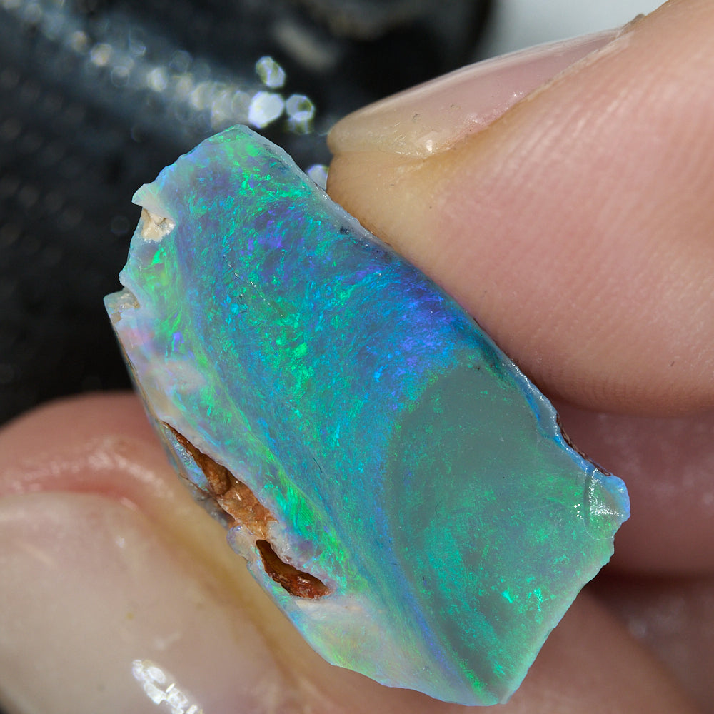 17.7 cts Australian Rough Opal Lightning Ridge