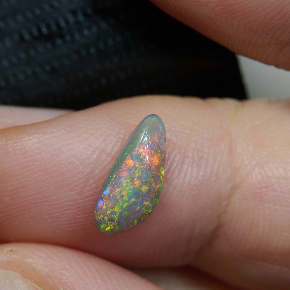 1.00 cts Dark Opal Lightning Ridge Solid Stone