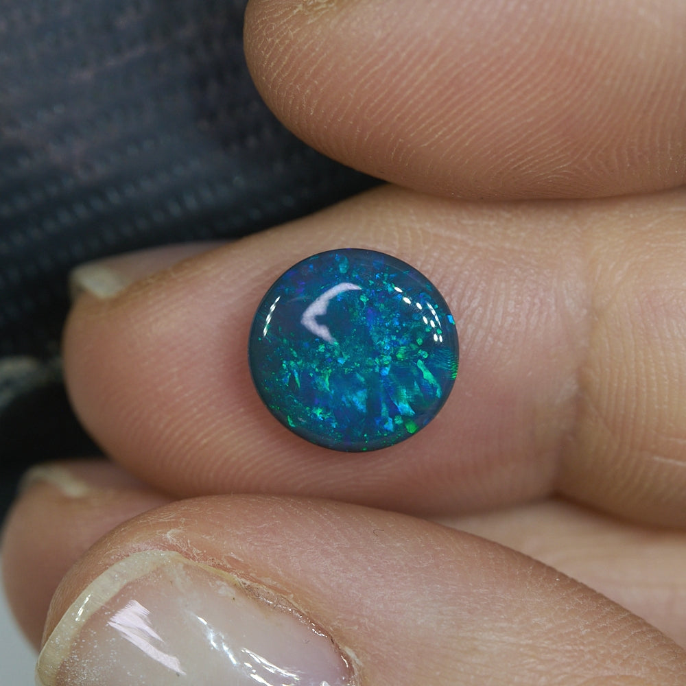 1.76 cts Black Opal cut, not set (Lightning Ridge)
