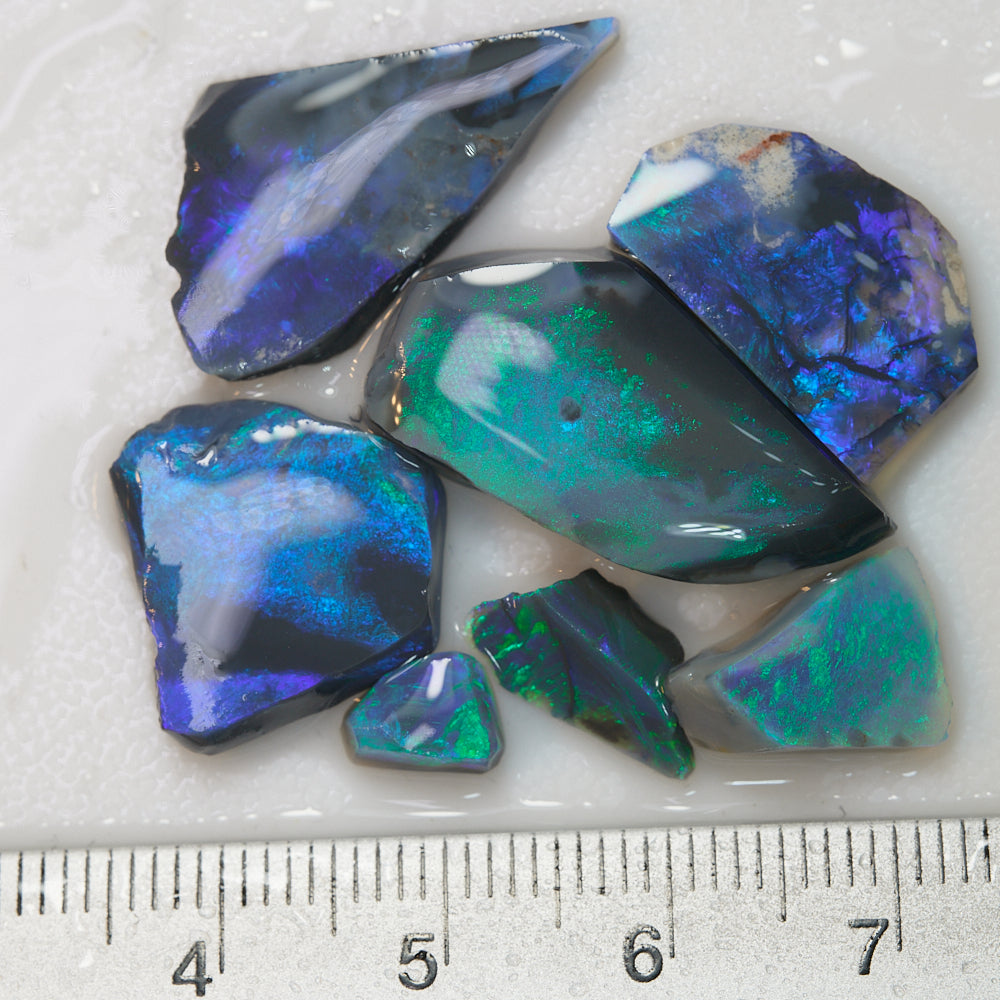 28.9 cts Rough Black Opal Parcel Lightning Ridge Rubs CMR