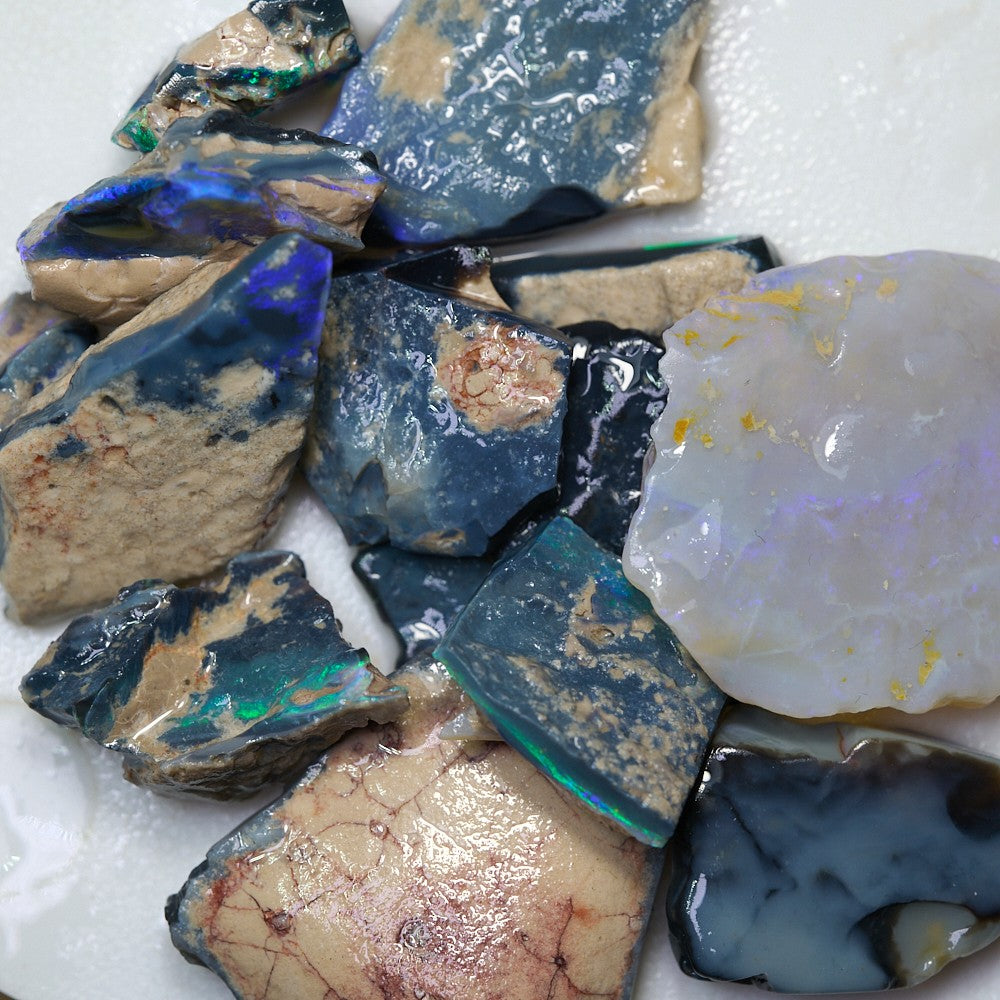 208.5 cts Black Rough Opal Parcel Lightning Ridge Potch &amp; Colour CMR