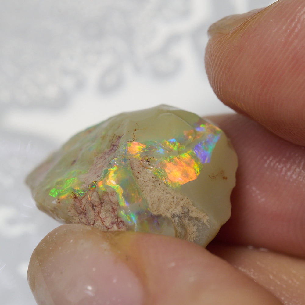 23 cts Rough Opal Lightning Ridge