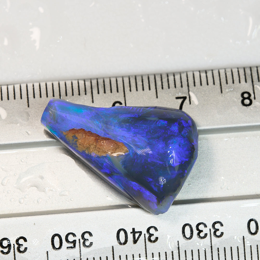 15.4 cts Black Rough Opal Lightning Ridge Rub