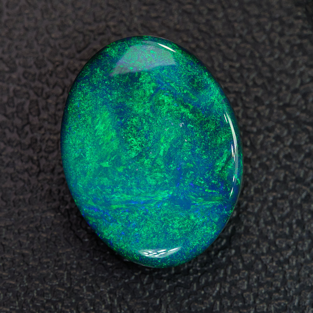 5.20 cts Black Opal cut, not set (Lightning Ridge)