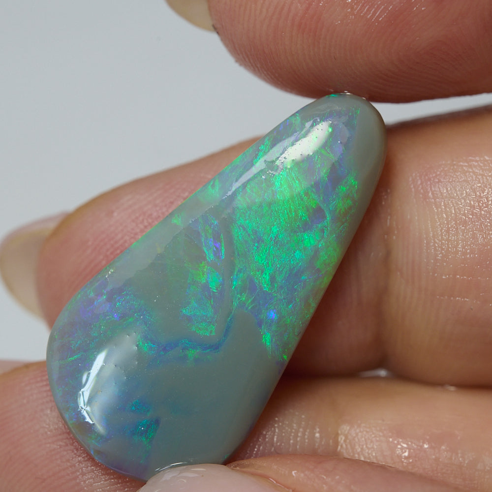 10.8 cts Rough Opal Lightning Ridge Rub