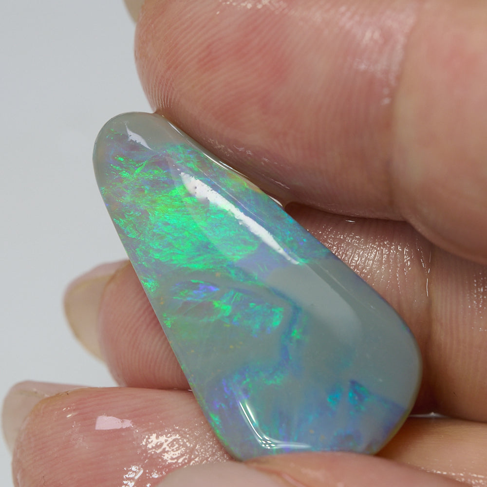 10.8 cts Rough Opal Lightning Ridge Rub