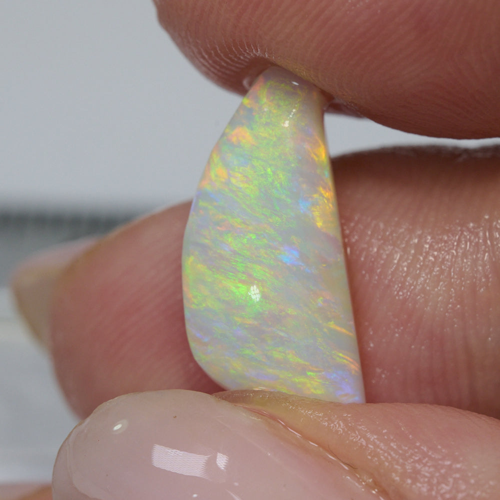 3.59 cts Rough Opal Lightning Ridge Rub