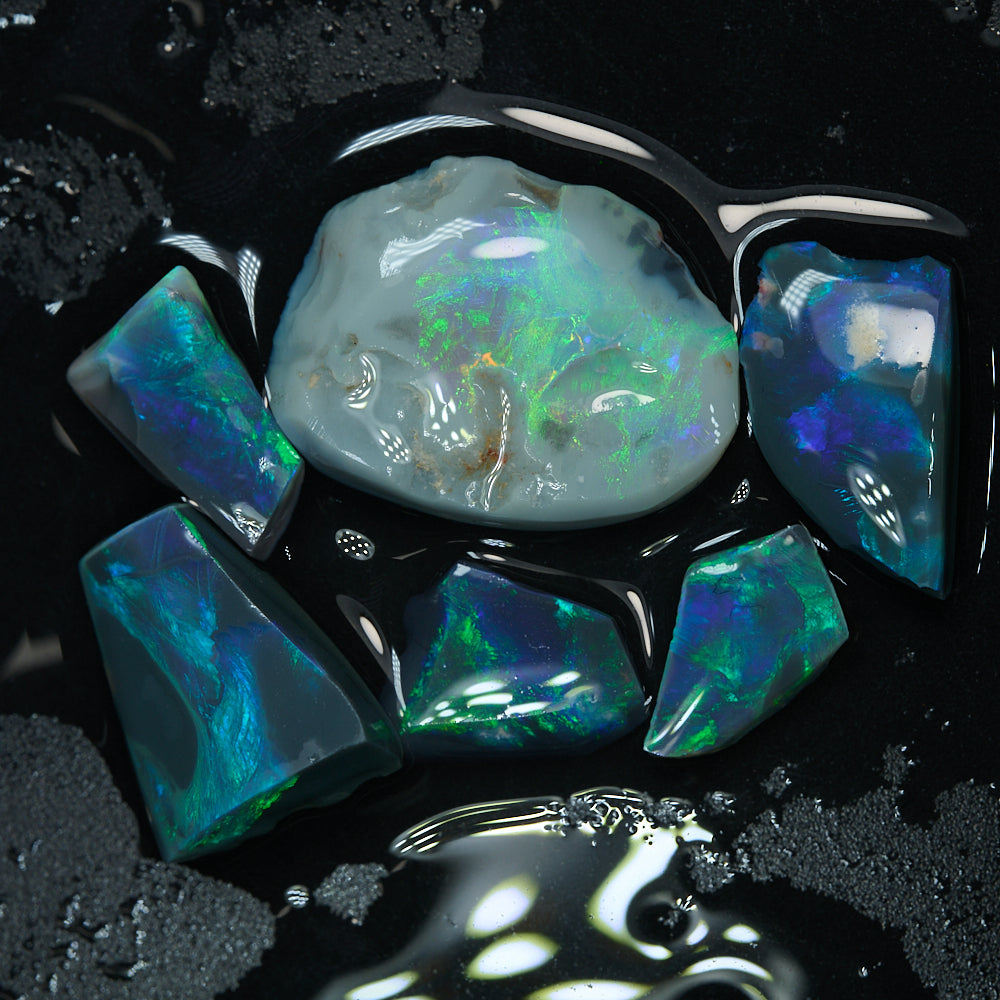 21 cts Rough Black Opal Parcel Lightning Ridge Rubs CMR