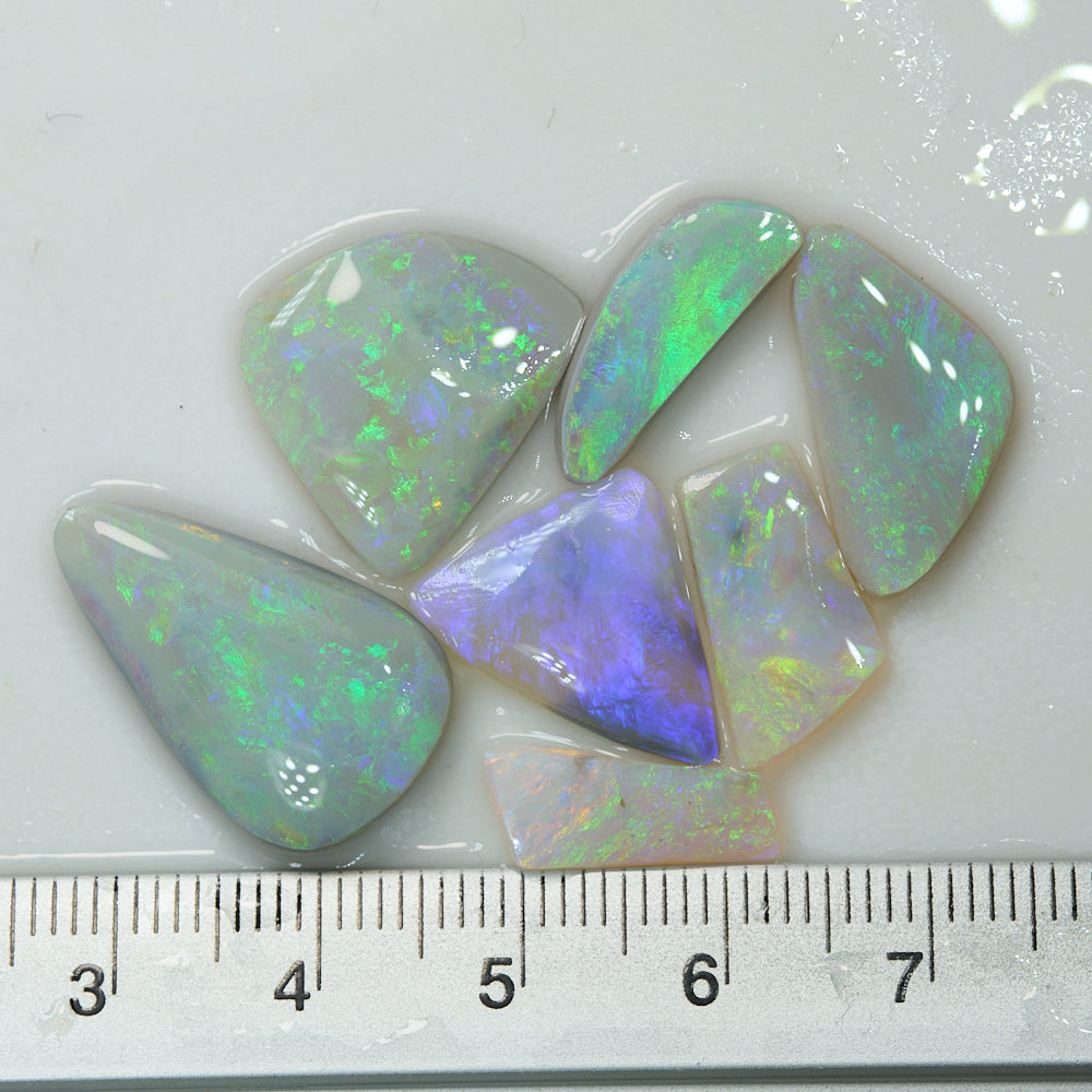 25.8 cts Rough Opal Parcel Lightning Ridge Rubs