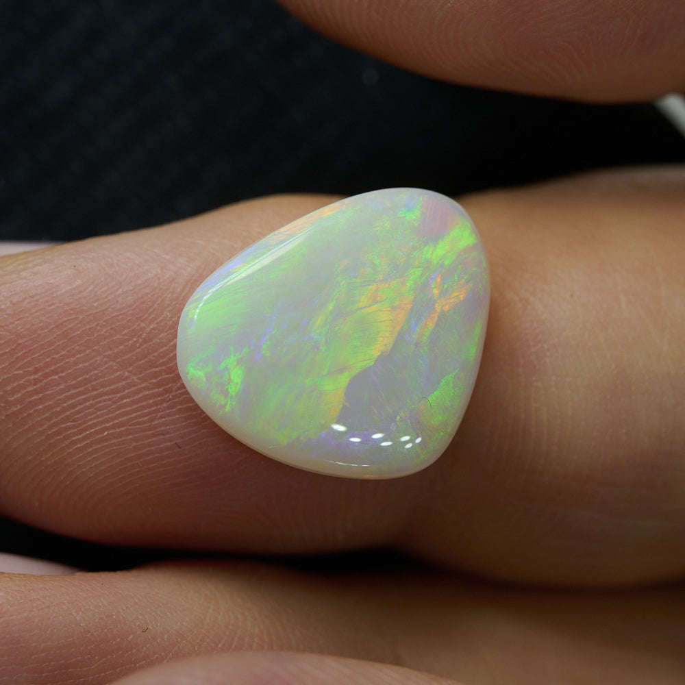 3.78 cts Light Solid Opal Stone Lightning Ridge