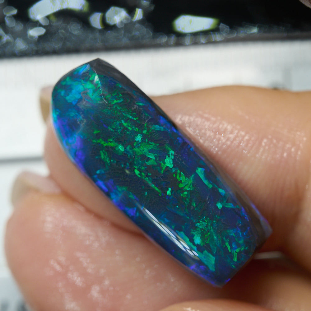 black rough opal