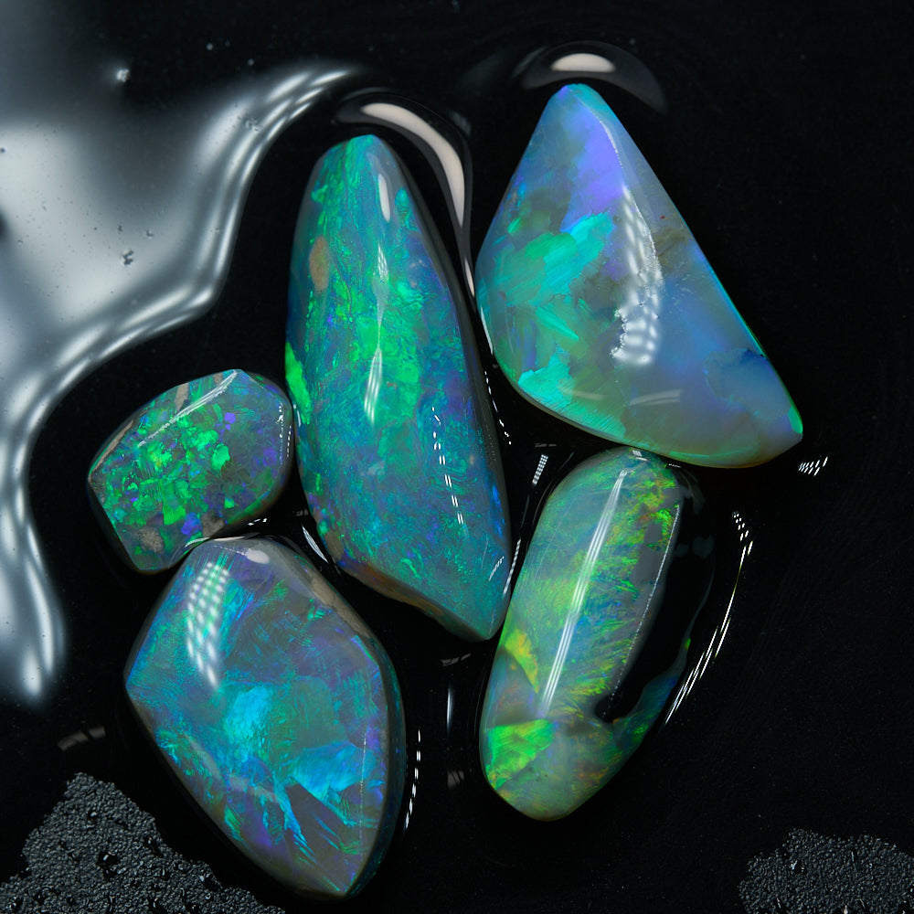 32.7 cts Rough Opal Parcel Lightning Ridge Rubs