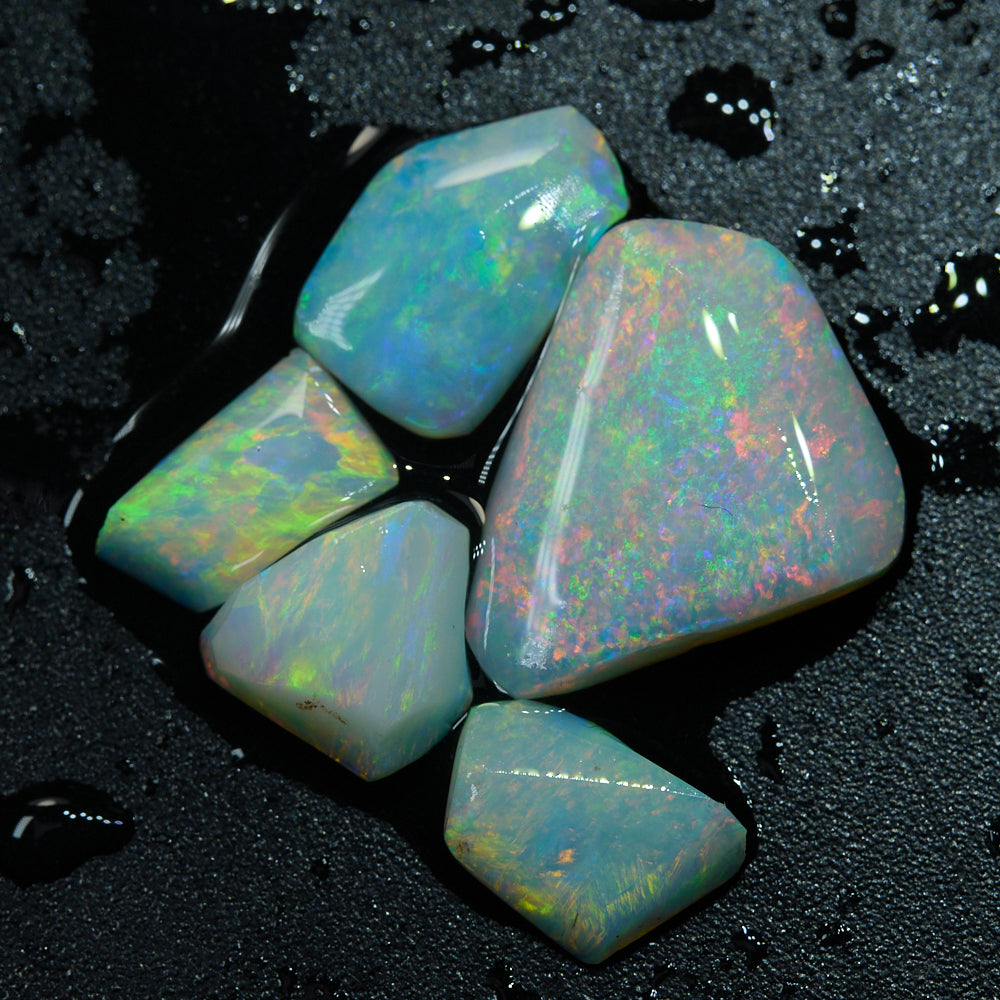 Rough Opal Parcel  – natural investment-grade opals with strong color potential, ideal for collectors, cutters, and long-term value growth.