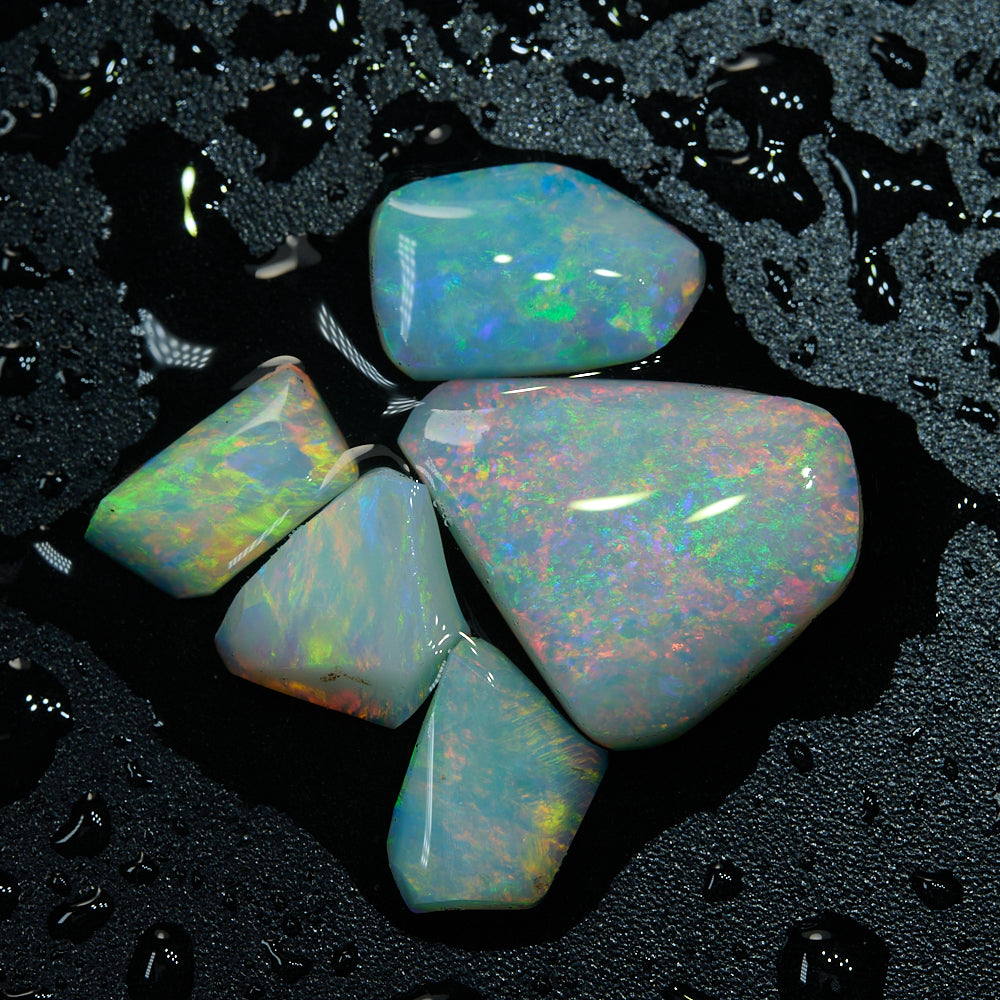 7.75 cts Rough Opal Parcel Lightning Ridge Rubs
