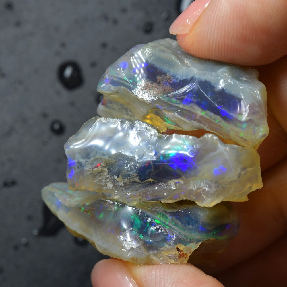 Rough Opal Parcel Lightning Ridge – Natural Jelly Opal Rough with Bright Color Play, Ideal for Cutting and Investment