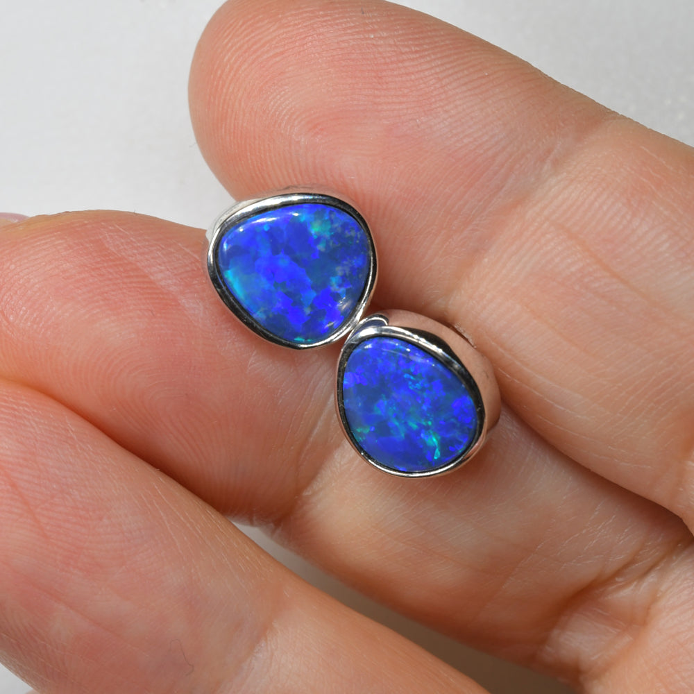 2.15 g Doublet Opal Earrings in 925 Sterling Silver