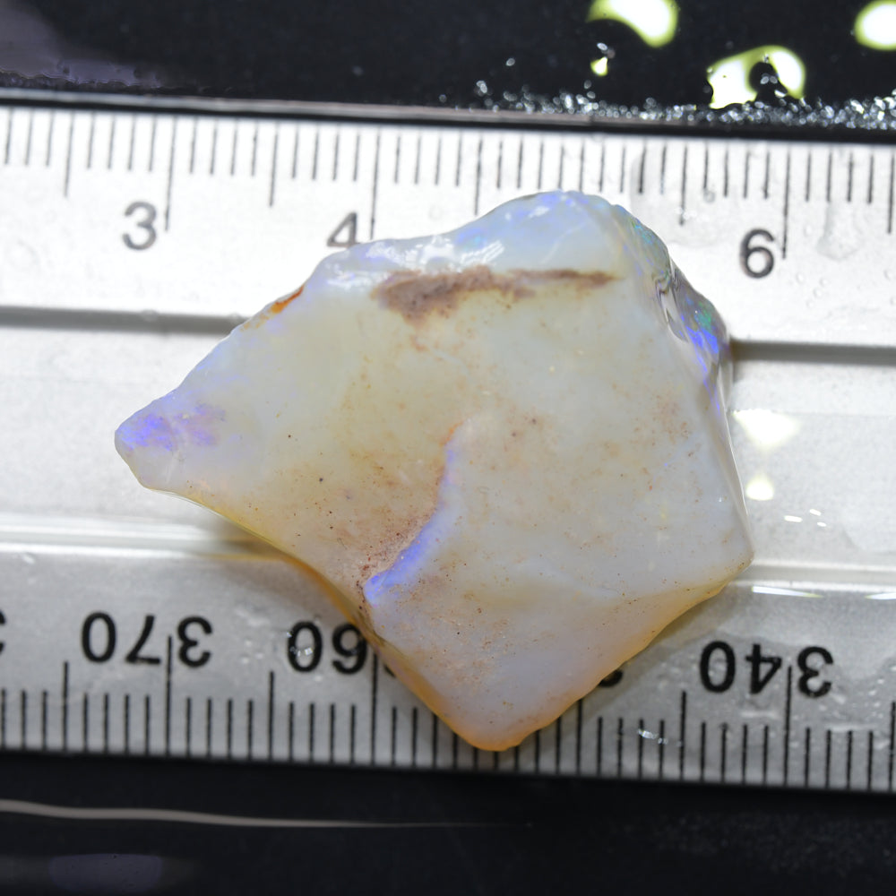 37.7 cts Rough Opal South Australian - Carving