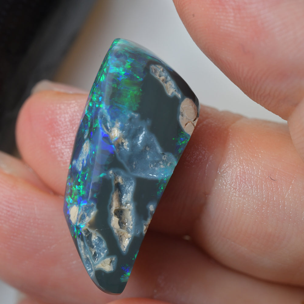 14.38 cts Rough Black Opal Lightning Ridge
