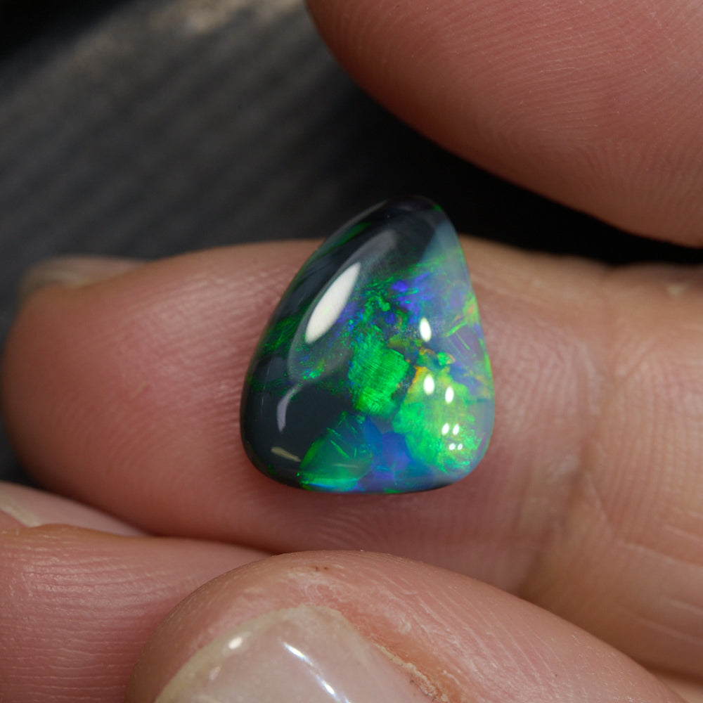 2.90 cts Black Opal cut, not set (Lightning Ridge)