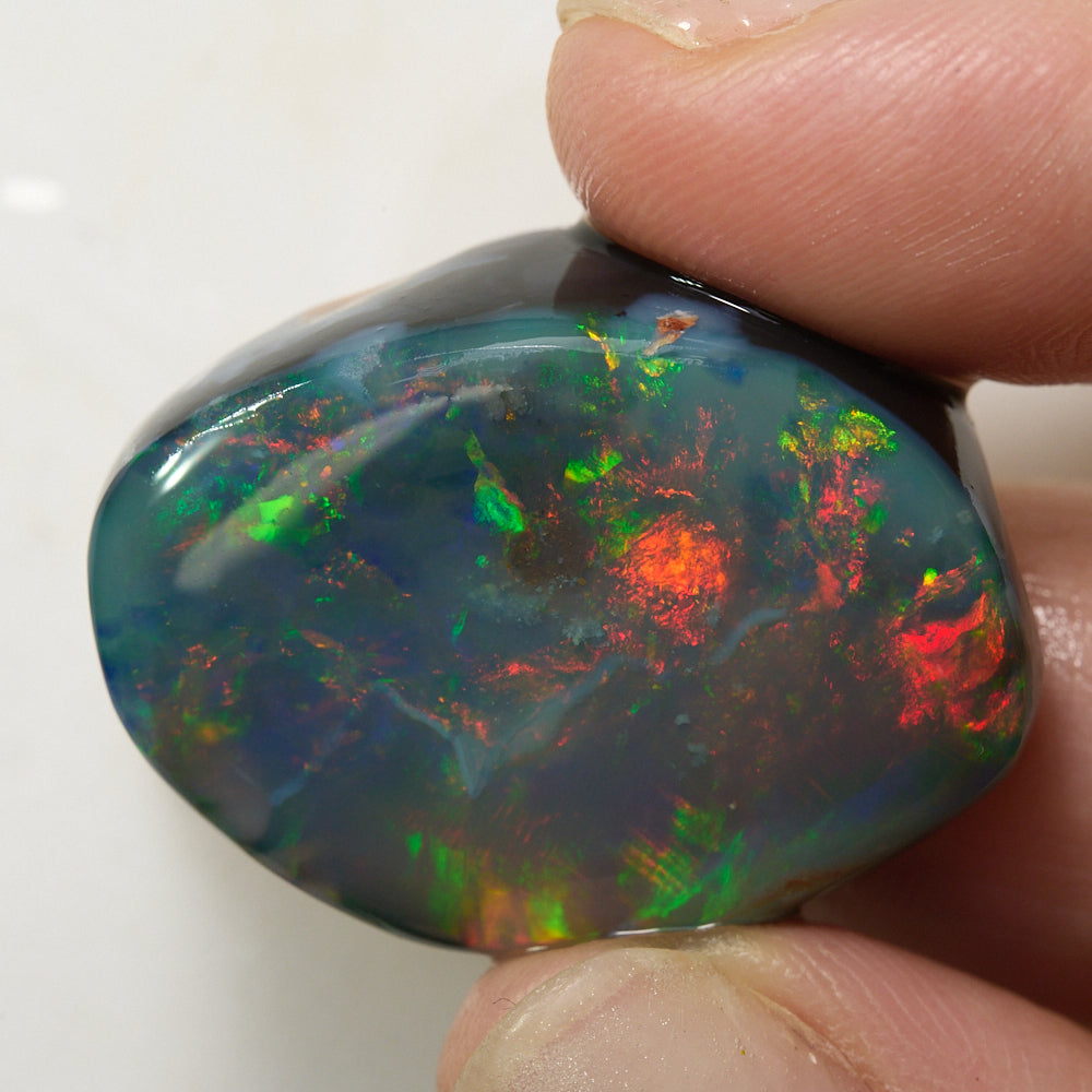 50.6 cts Black Rough Opal Lightning Ridge Rub